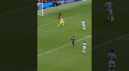 Defender plays goalkeeper vs Man City #shorts