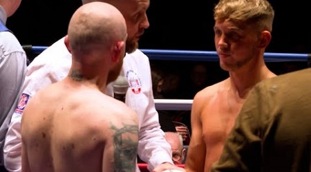 Logan Richardson v Mikey Young on VIP&#39;s show at Hull City Hall on 15.10.2023