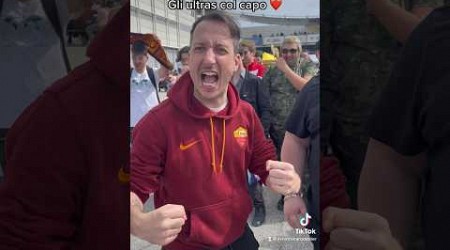 FEYENOORD - ROMA LA CARICA DEI TIFOSI ULTRA ROMANISTI PER LA PARTITA DI EUROPA LEAGUE