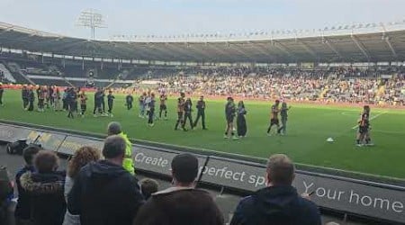 Hull City&#39;s lap of honour 2023 v Swansea