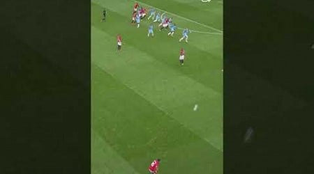 Zlatan pounces on Man City goalkeeper error!