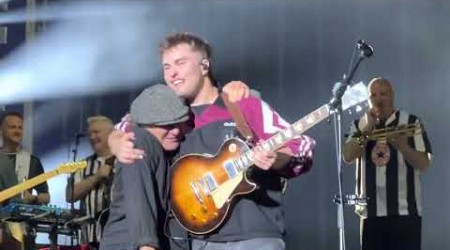 Sam Fender &amp; Brian Johnson (AC/DC), Newcastle, 10th June 2023