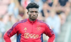 Man Utd identify Ajax star as Mason Mount alternative