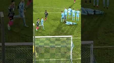 Messi&#39;s beautiful goal in the Europa League #sport #messi #cr7 #shorts #2023