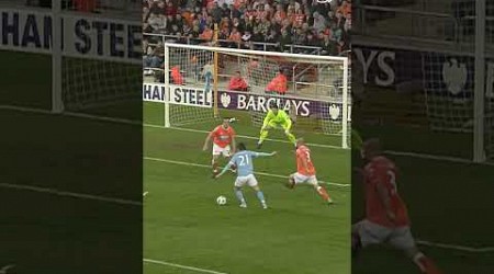 David Silva scores his first goal for Man City