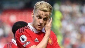 Man Utd want £25m to offload Dutch international