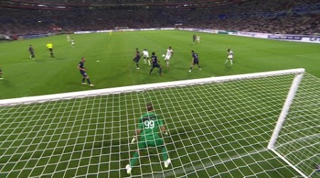 Gigi Donnarumma impressionnant sur sa ligne !