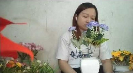 Chia sẻ cách cắm lẵng hoa huệ màu xanh