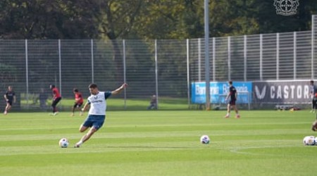 Leverkusen manager Xabi Alonso turns back the clock with passing skills – video