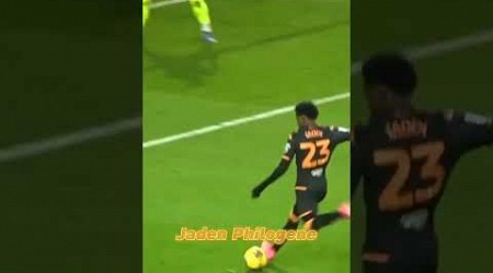 Hull City&#39;nin genç yıldızı Jaden Philogene! 12 maç, 6 gol, 5 asist. | #HullCity - #JadenPhilogene