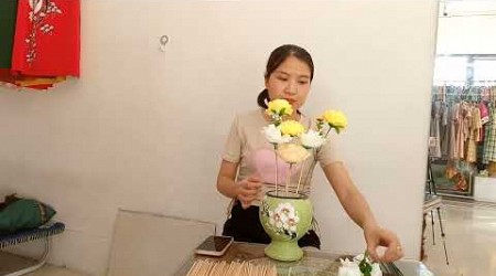 Chia sẻ cách trang trí bình hoa bằng gốm sứ họa tiết truyền thống