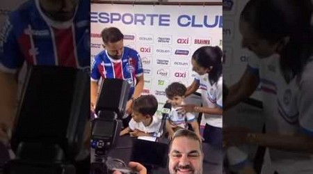 TOTÓI CANTA O HINO DO MENGÃO NA APRESENTAÇÃO DE EVERTON RIBEIRO AO BAHIA! ÍDOLO HAHAHA