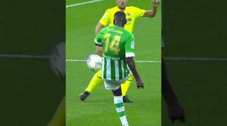 GO . LA. ZO de Aitor Ruibal en un #RealBetisVillarreal #LaLigaHighlights