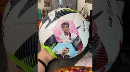 On custom ce ballon avec la LIGUE 1 ⚽️