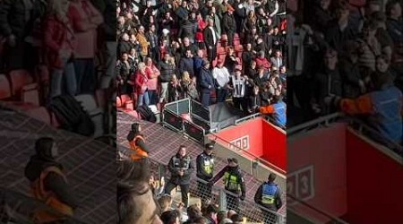 Sad Newcastle fan taunts Sunderland fans as Southampton score opening goal #sunderland #southampton