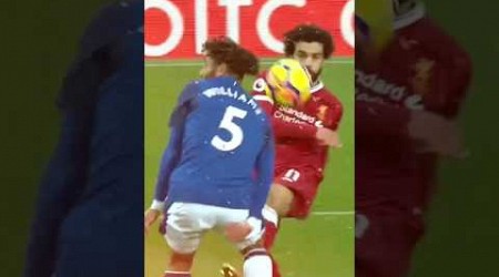 Pantaskah puskas award mo salah? #shorts #salah #ronaldo #fifa