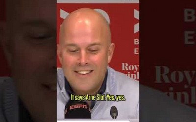 When Arne Slot was confronted with Bayern Munich rumors 