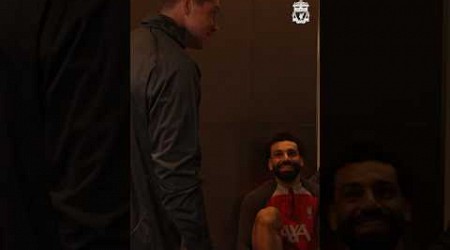 Torres chats with Klopp, Salah &amp; Trent!