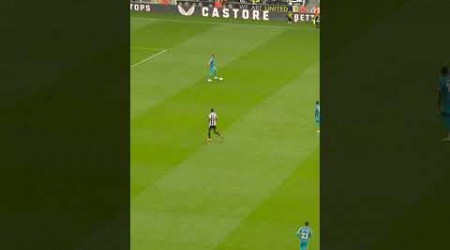 Newcastle win it back and Jacob Murphy scores SCREAMER 