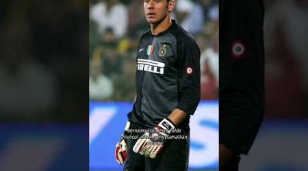 Francesco Toldo menyelamatkan Inter Milan 