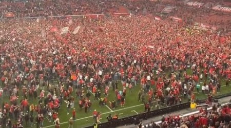 Bayer Leverkusen, Deutscher Meister 2024| Verfolgen Sie die Feierlichkeiten der Fans vom Stadion 