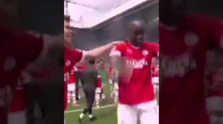 PSV celebrate after winning the Eredivisie League 23-24, 05.05.24 #viral #shorts #football