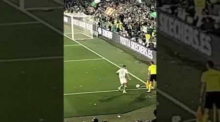 Fornals en saque de esquina que es invalidado!! Betis-Sevilla. 28-04-24