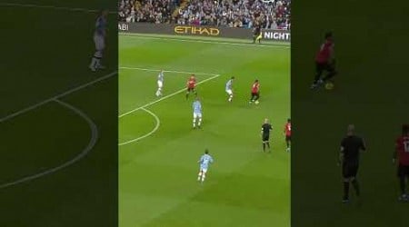 Clever turn. Brilliant finish! Man City vs Man Utd