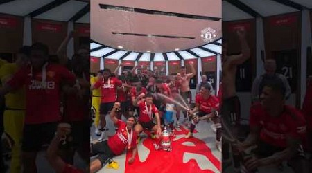 SCENES Inside The United Dressing Room 