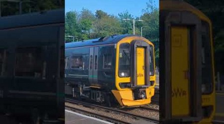 GWR Double 158 departs Southampton Central