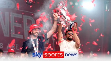 Southampton celebrate promotion to the Premier League