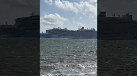 Anthem of the Seas sailing down Southampton Water #royalcaribbean #anthemoftheseas #cruiseship