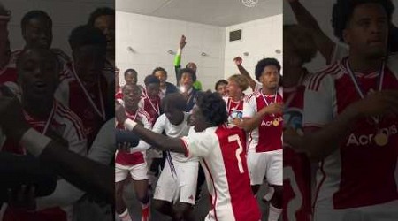 Ajax U16s know how to celebrate a trophy! 