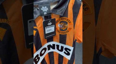 Close Look At Hull City’s Retro Shirt &amp; Jacket #hullcity #hcafc #footballkits #retrokits #football