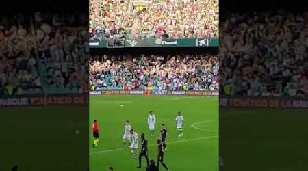 Isco se retira, entre madridistas, en el descanso al vestuario bético!! Betis-Real Madrid. 09-12-23