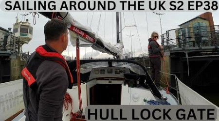 EP38 Around The UK, We arrive in the City Of Hull and go exploring and meet the locals