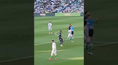 Bellerín es ovacionado al entrar en el terreno de juego!! Betis--Real Sociedad. 19-05-24