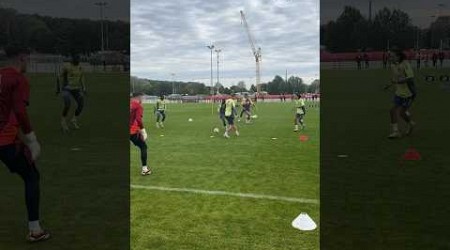 The work continues at the Ajax training ground! ⚽️