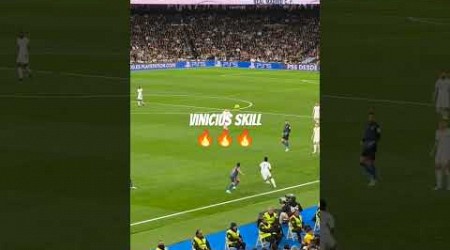 #viniciusjr #realmadrid #skills #laliga #football #youtubeshorts #shorts