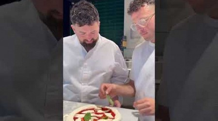 RRAHMANI si improvvisa pizzaiolo | Il difensore del Napoli regala spettacolo con Vincenzo Capuano 