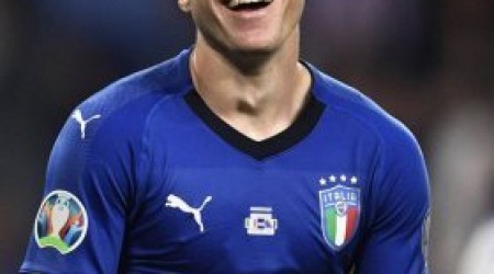 Man Utd and Arsenal can sign Federico Chiesa for £21m