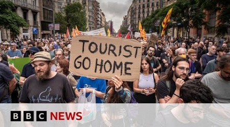 Anti-tourism protests across Spain continue despite economic growth | BBC News