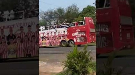 ¡LA COPA! Libertad de Pirayú se coronó en la liga local y los festejos se descontrolaron | #Shorts