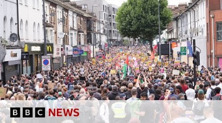 Anti-racism protests take place across England after violent unrest | BBC News