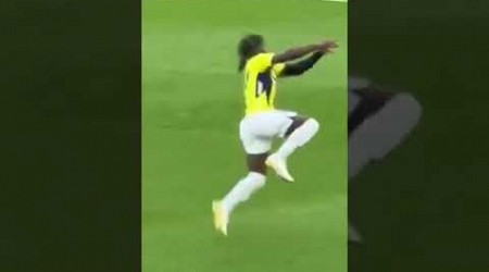 Jelert&#39;in Galatasaray&#39;ın Sağ Beki Olduğunu Öğrenince Saint-Maximin 