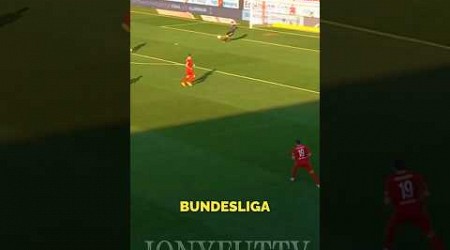 ISSO SÓ ACONTECE NA BUNDESLIGA!! 