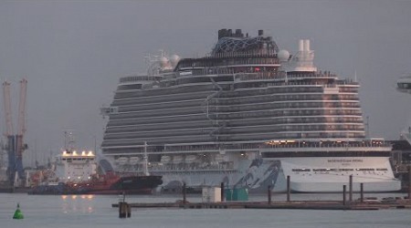 EARLY MORNING CRUISE SHIP ARRIVALS SOUTHAMPTON SUNDAY 25/08/24