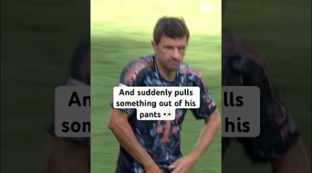 Thomas Müller brings the message onto the pitch 