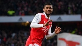 Arsenal winger to join PL club on loan 