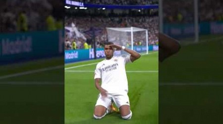 MBAPPÉ enjoys at the Bernabéu 